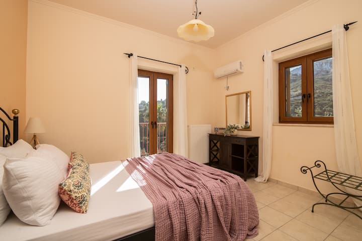 Elegance Villas - Villa Yiota - Zakinthos