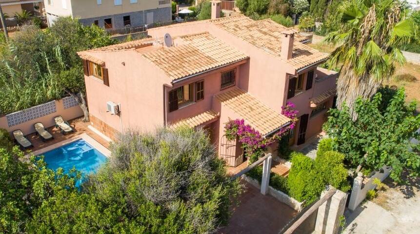 Chalet con Piscina a 500m de la playa.Son Moll,