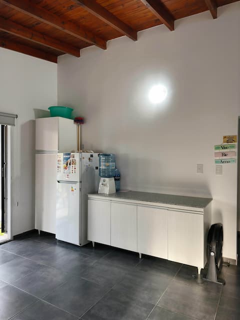 Propiedad de Airbnb exitosa: House 150 m from the sea - 6 people en Santa Teresita