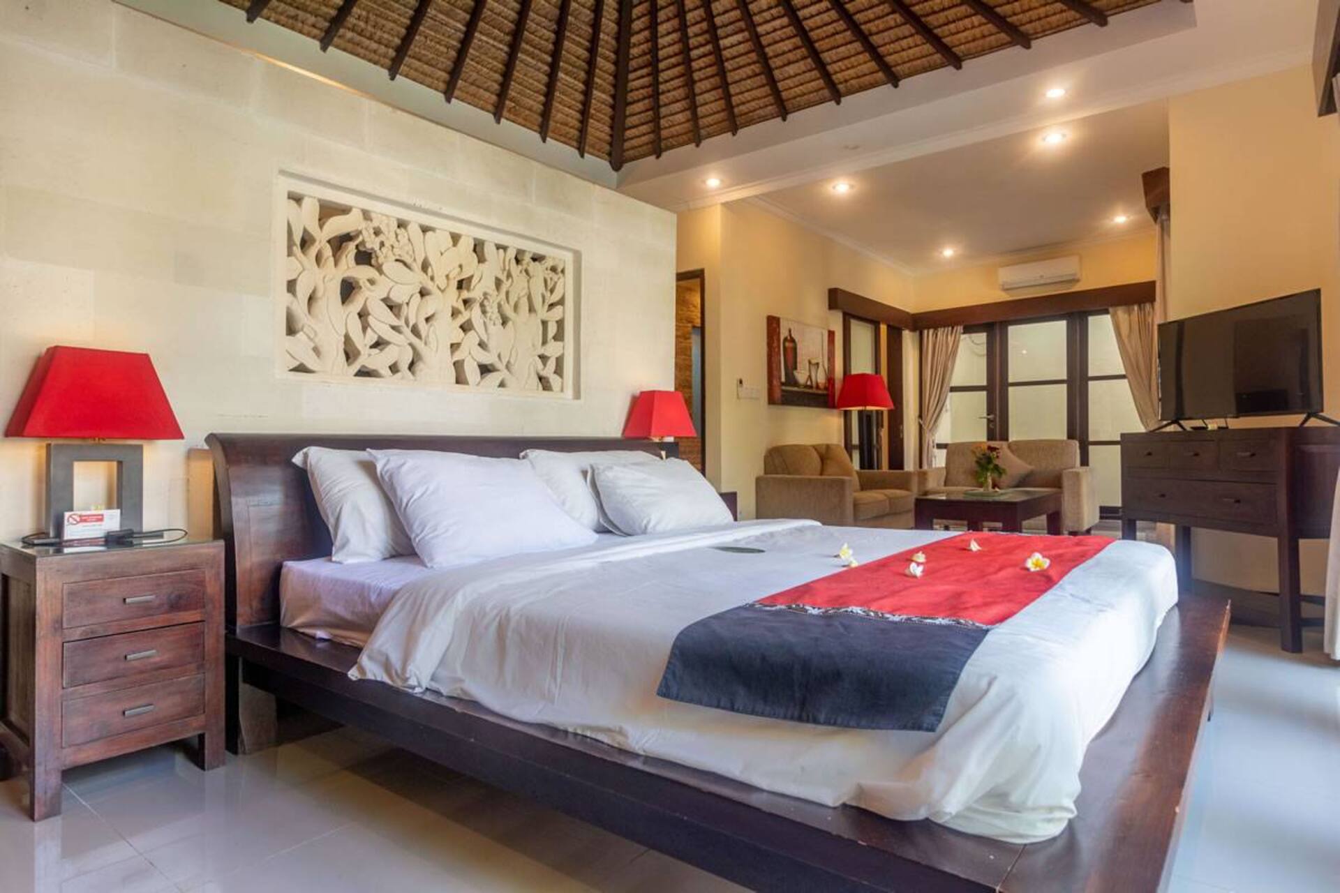Cozy City Retreat 1 Bedroom Private Villa in Sanur 3