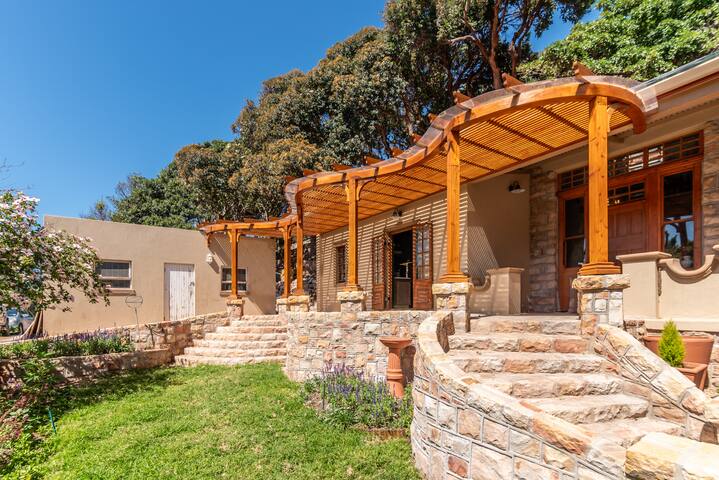 Stylish Hidden Gem in Muizenberg gallery image 2