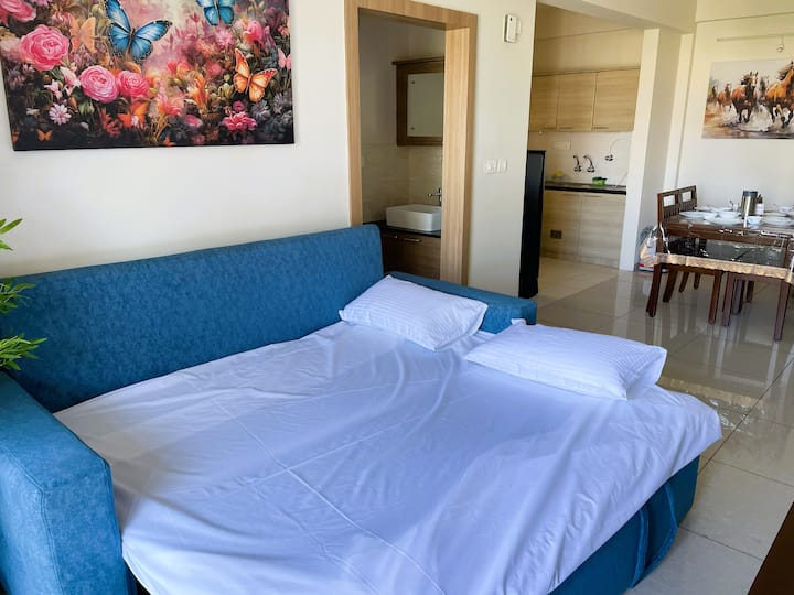 A Stylish 2bhk Apartment Near Manyata & Hebbal - Bangalore