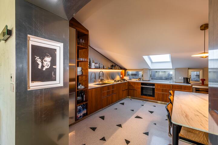 Moscova: elegance and modern design with rooftop gallery image 3