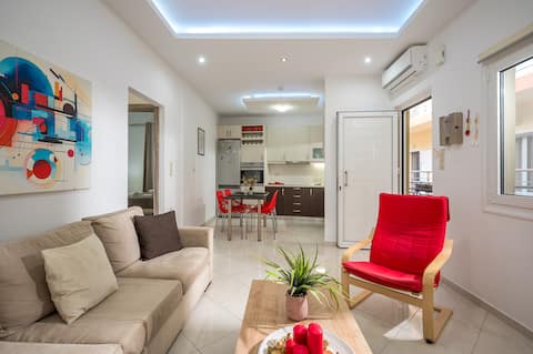 Sunny Luxury Apartment 01