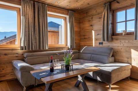 Top performing Airbnb: Chalet Roderer in Lajen
