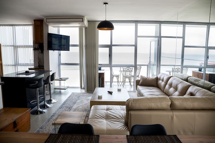 Above The Waves 12th Floor