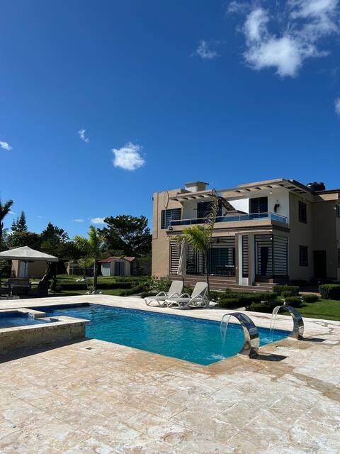 Villa Luwin, Bayaguana, MP