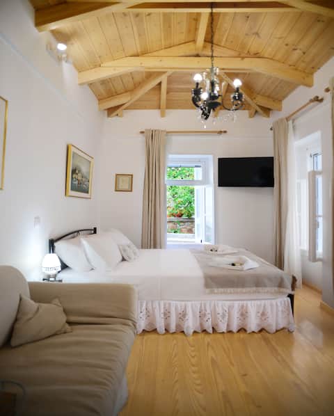 Elen's Island 
House