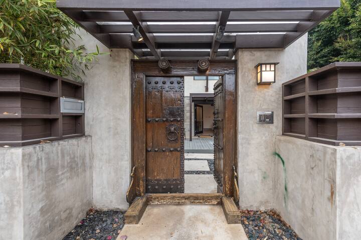 2 Blocks to Beach – The Perfect Home for Families gallery image 5