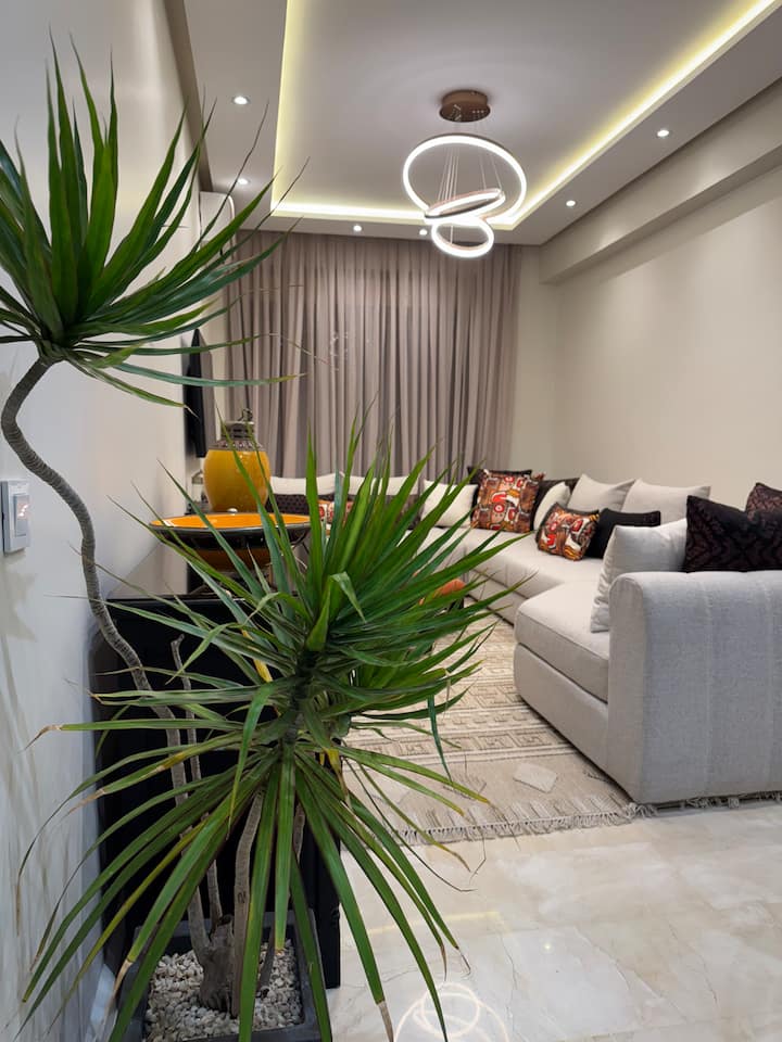 Elegant 2br In Hivernage | Pool & Private Parking - Marrakesh