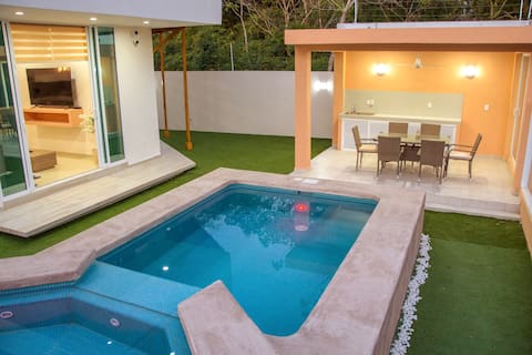 Residence in Comala Col.