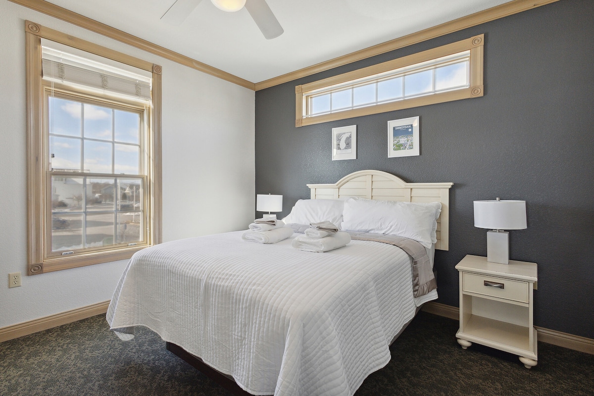 Begane Grond
Queensize bed