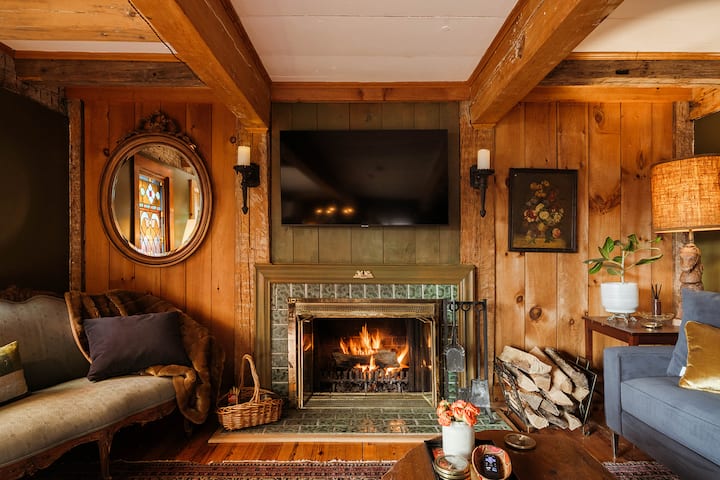 Secluded & Artful 1840 Farmhouse Retreat, 53 Acres - Catskill, NY