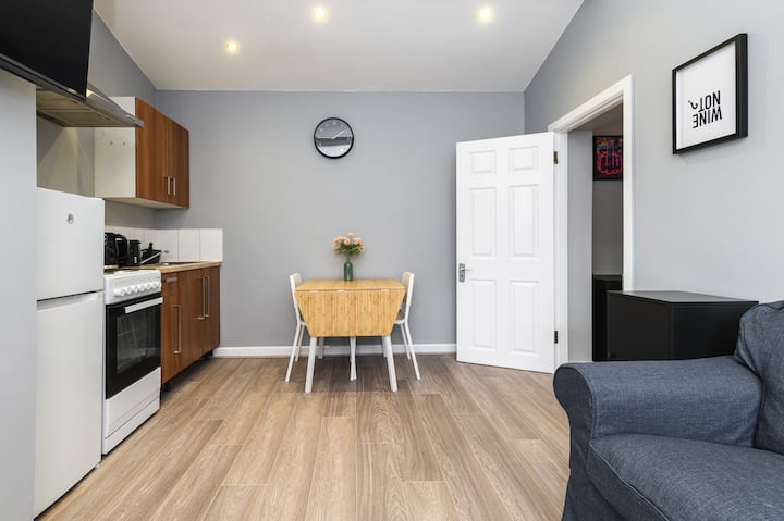 Spacious 1-bedroom Flat In Phibsborough - Dublin