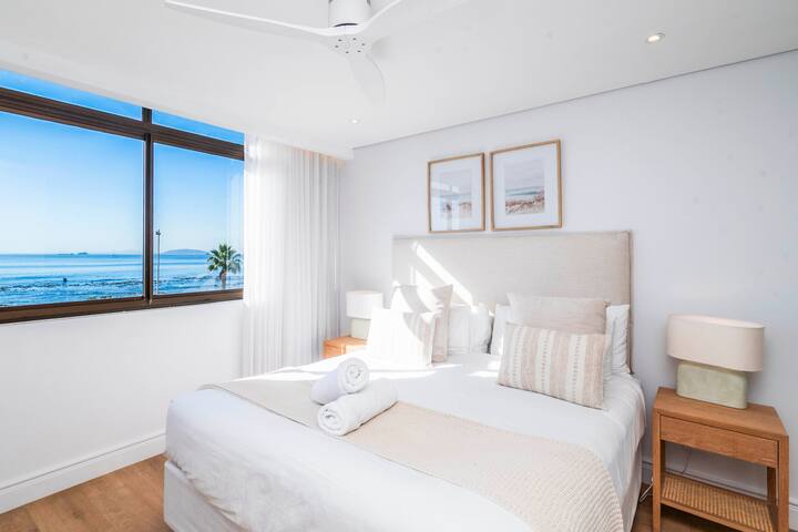 Sea View / SmartTV / Promenade / Free Parking gallery image 4