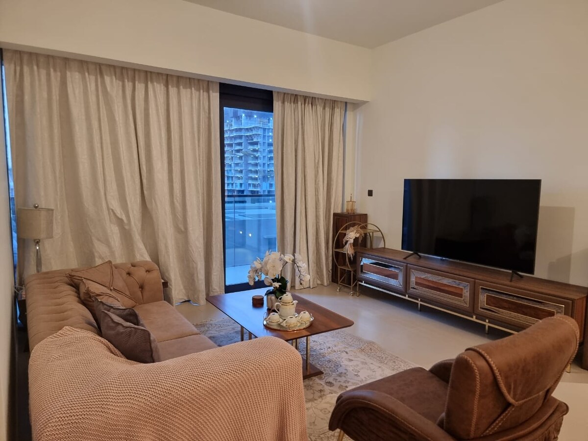 2 Bedroom Furnished Apartment | Act One / Act Two 2