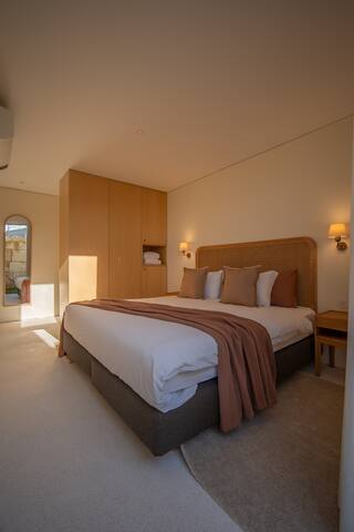 The Vermillion – Private Garden + Pool Access gallery image 4