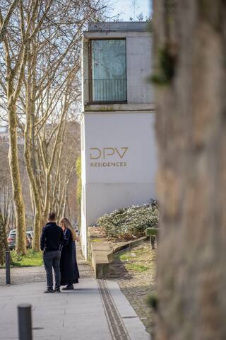 The Vermillion – Private Garden + Pool Access gallery image 5