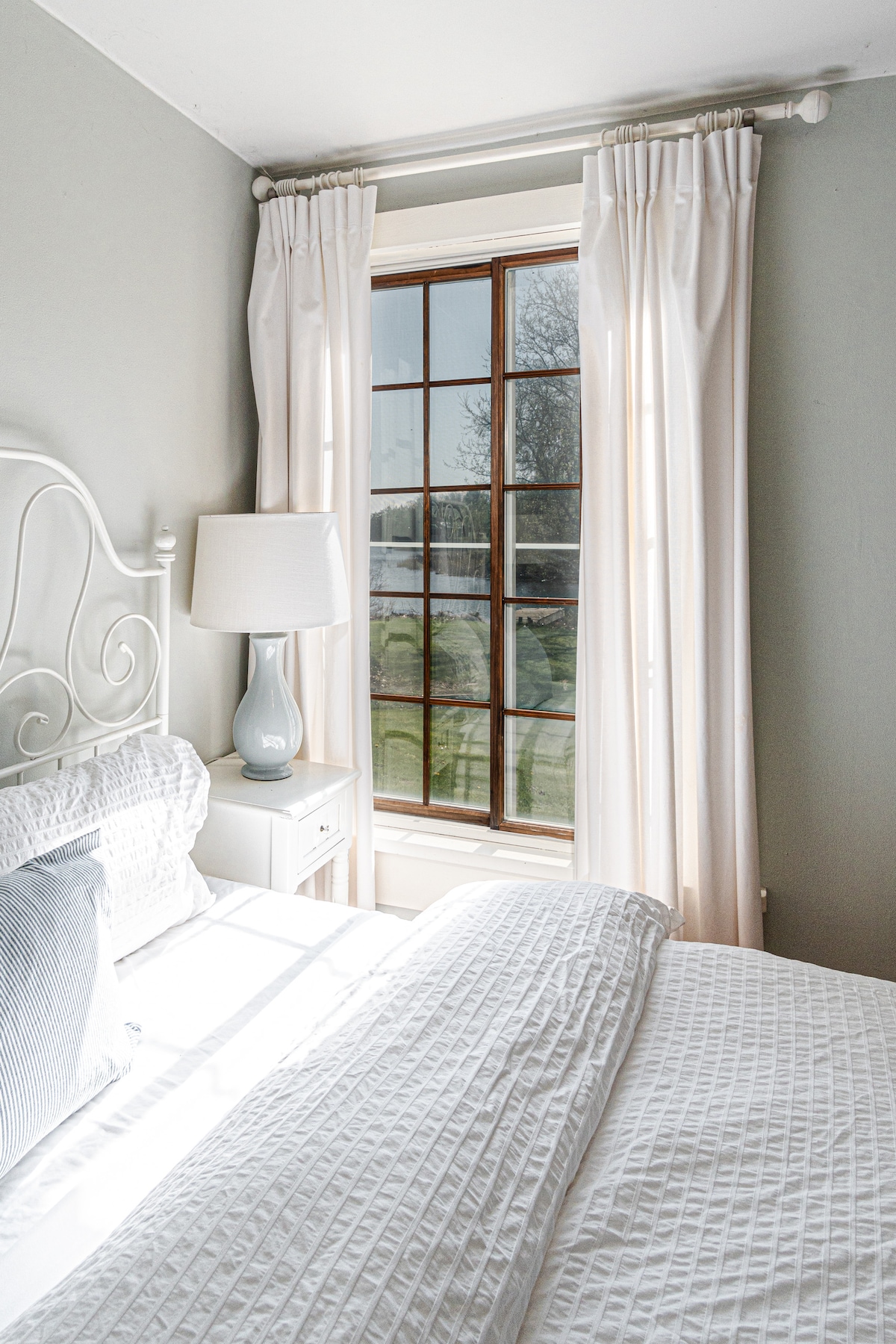 חדר שינה בקומה הראשית