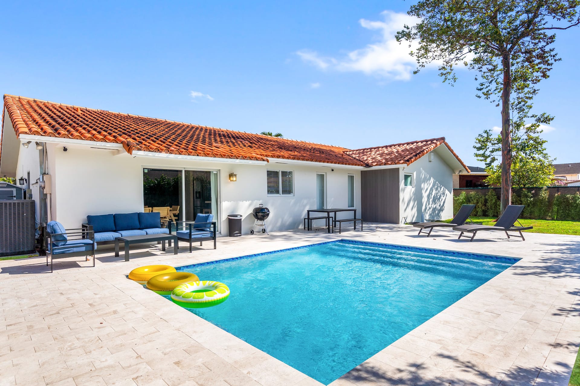Heated Pool • Tropical Retreat • Near MIA