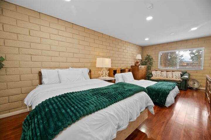 საძინებელი 4