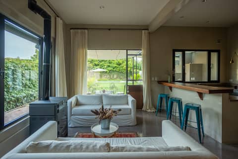 Top performing Airbnb: Cucha Chic – Pool, grill and wood-burning stove in San Antonio De Areco