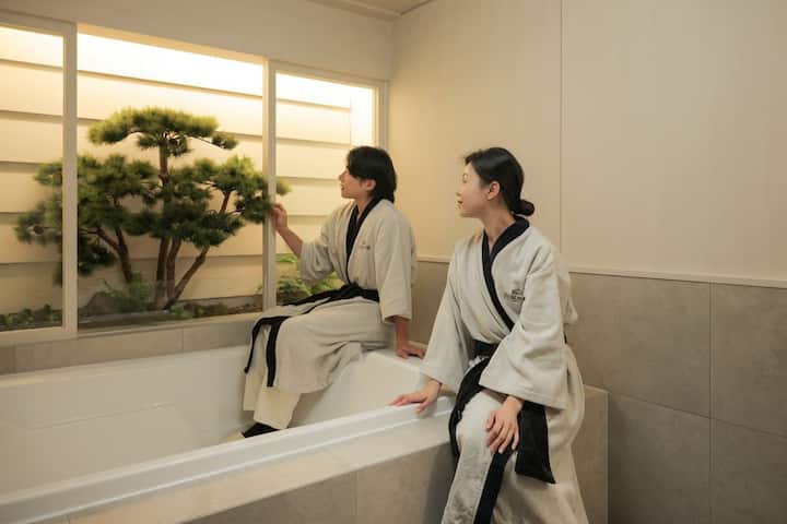 [심도 신림역] 더블스파 #2인스파욕조 #대형Tv #스마트Tv #4성급호텔침구 #신림역3분 - Seoul