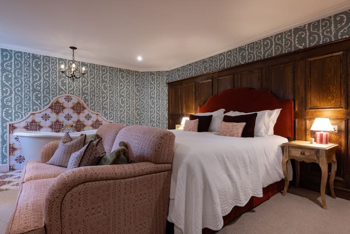 Heartwood Inns managed Airbnb listing 3