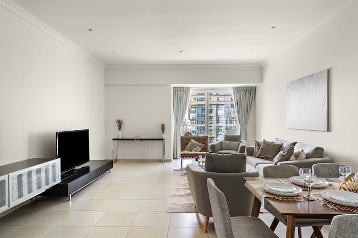 Central Dubai Marina Apartment With Unique View - 두바이 마리나