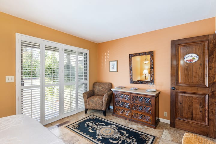 ✨ נגיעה של קסם כפרי ואלגנטיות נצחית. המקום המושלם להתעורר לשמש ולשלווה! 