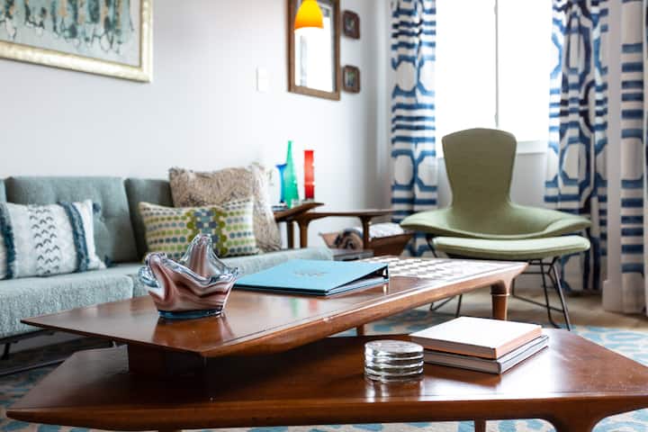 Mid Century Modern Mountain View Condo - Gatlinburg, TN