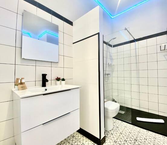 Familiar apartamento en Sol – Madrid gallery image 3