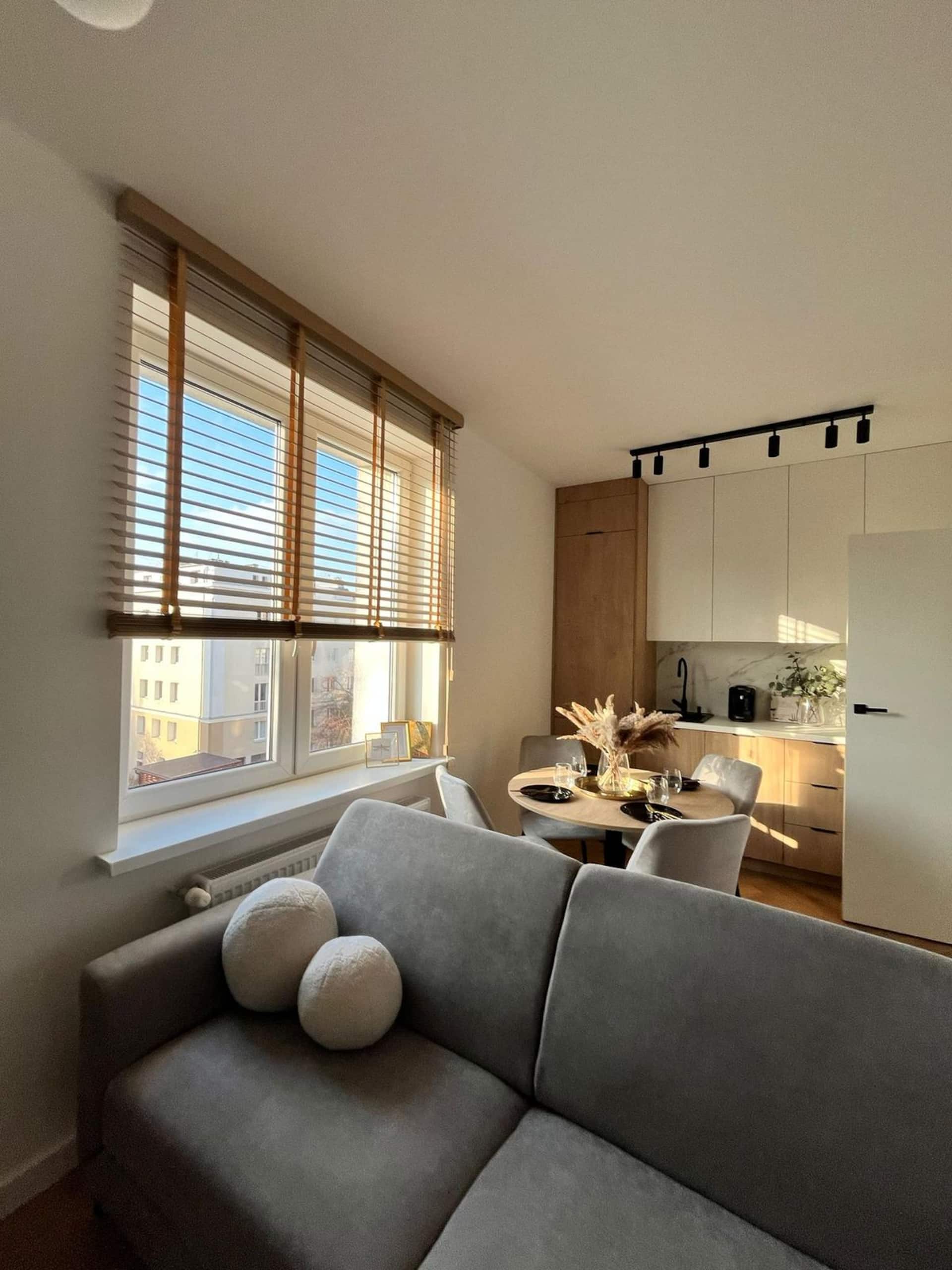 Solar Loft Central - perfect location!
