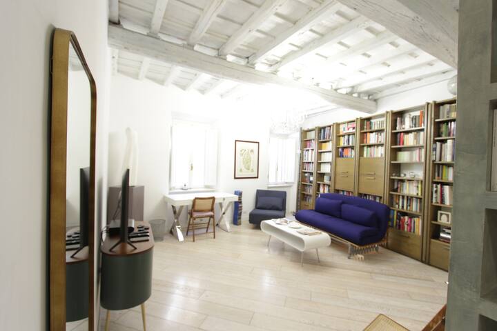 Large 2BR/2BT at Campo de Fiori gallery image 3
