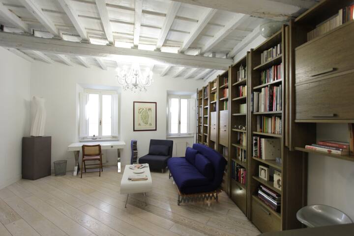 Large 2BR/2BT at Campo de Fiori gallery image 5
