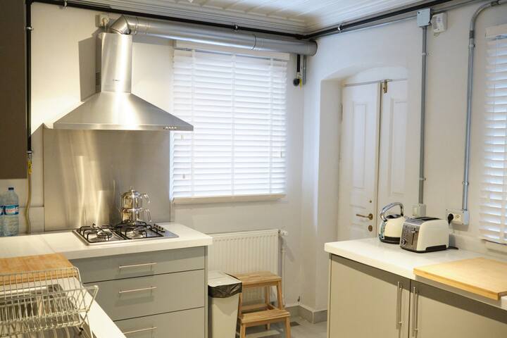 Historical Mansion at Bosphorus gallery image 5