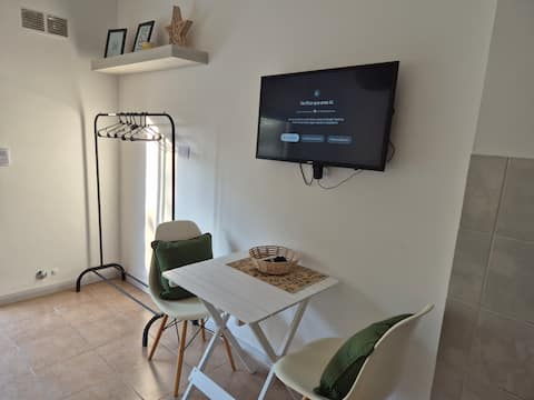 Top performing Airbnb: Steps from Ezeiza Airport in Partido De Ezeiza