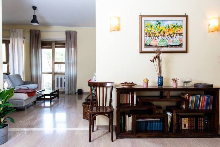 Luminoso appartamento Laterani36 gallery image 2