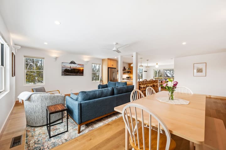 New Home On 13 Acres! - Sister Bay, WI