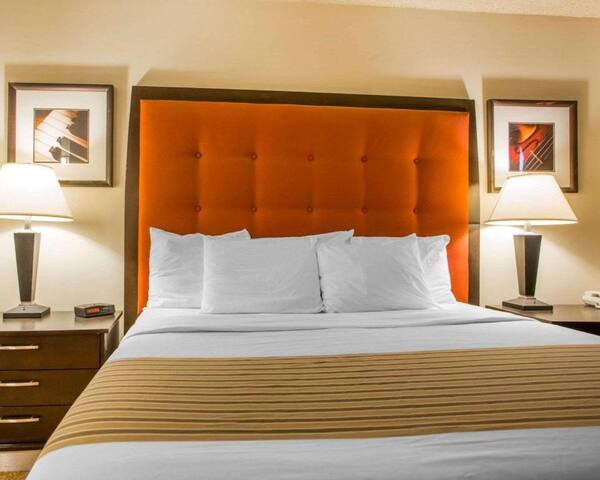 University Inn at San Luis Obispo managed Airbnb listing 1