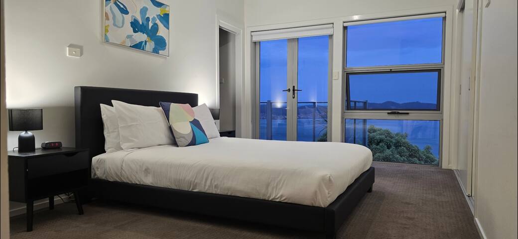 Bridgeview Mansion Escape – Sandy Bay gallery image 5