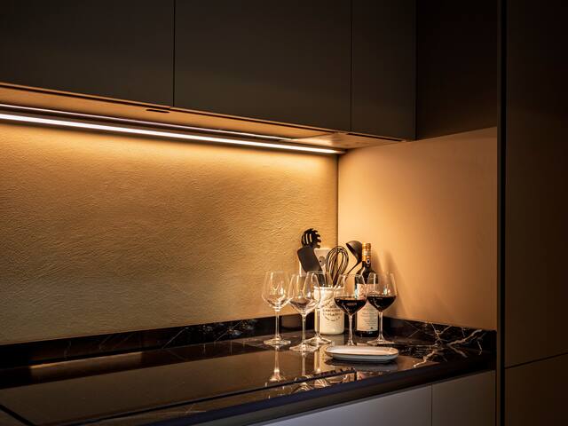 Elegant Apartment in Historic Florence Villa gallery image 4