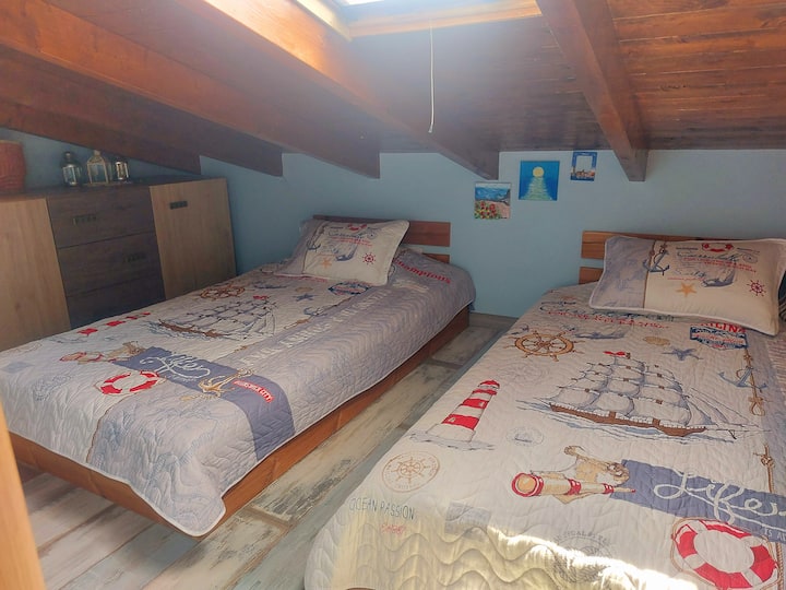 Dhomë gjumi 2