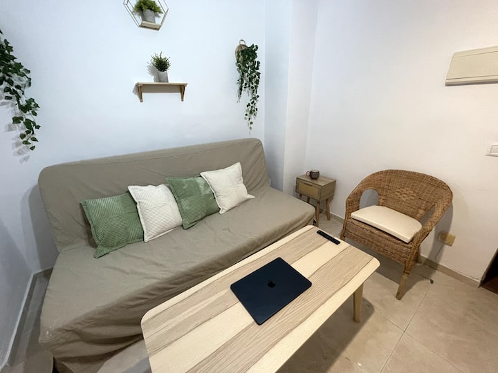 Cozy Suite 2 Bedroom + Sofa Bed - Málaga