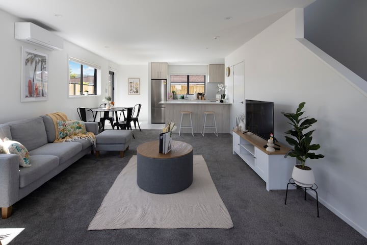 2br Comfort On Oliver Place – Great Location! - Upper Hutt