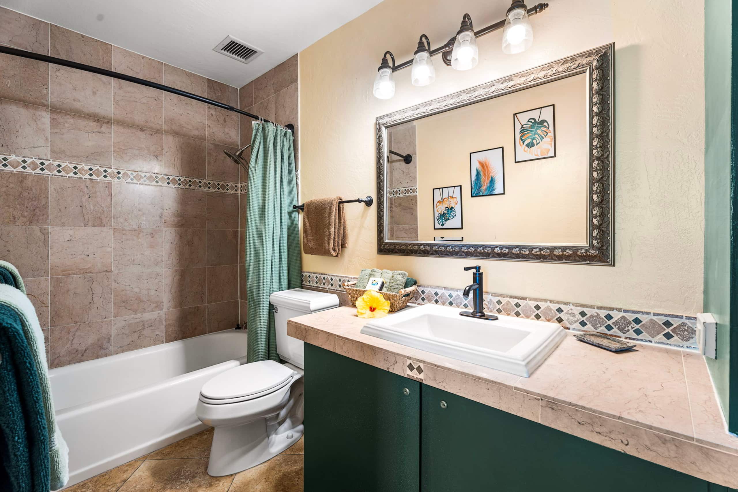 Charming 2 Bedroom/2 Bath with A/C #208 - Image 19