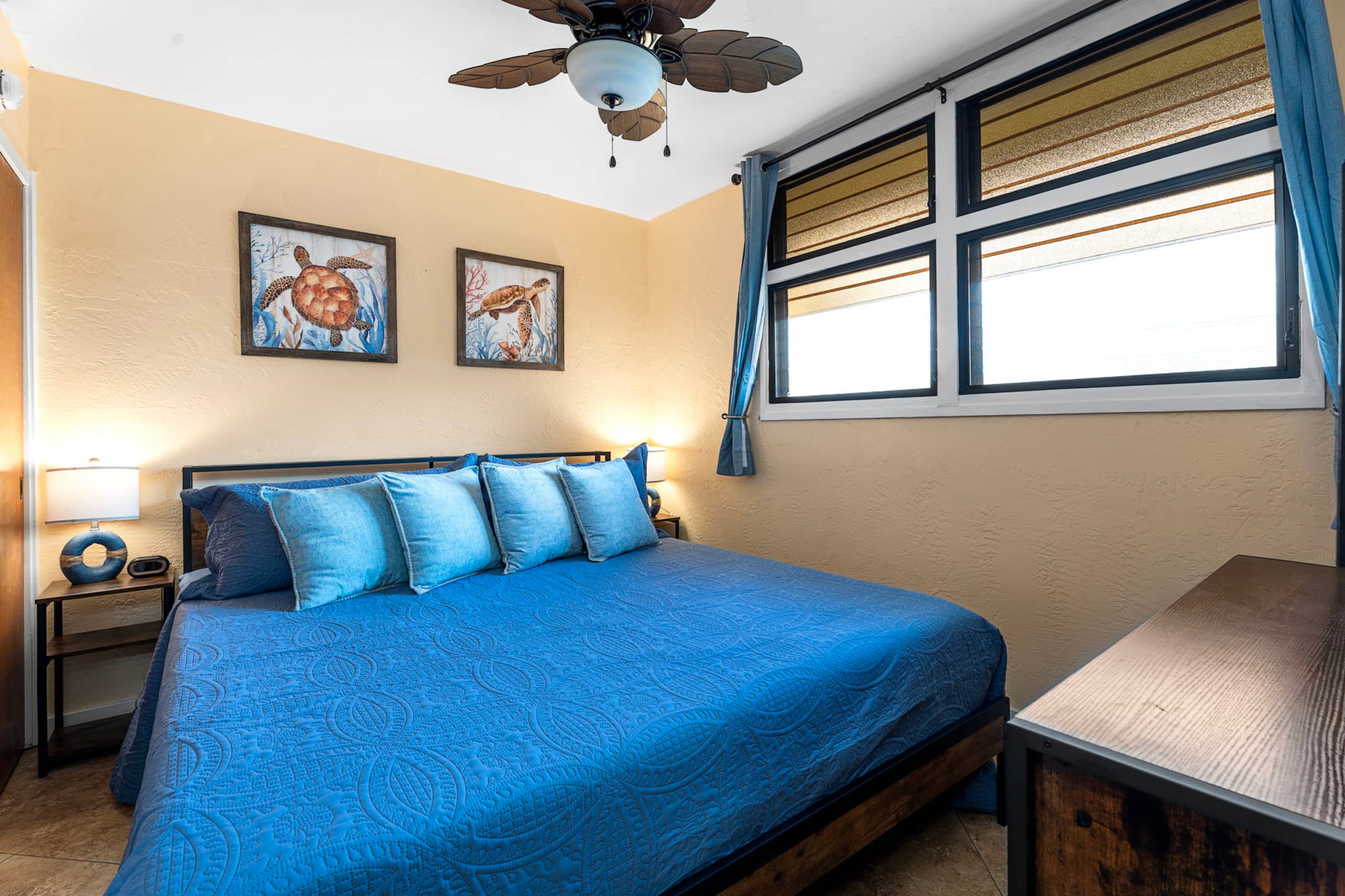 Charming 2 Bedroom/2 Bath with A/C #208 - Image 16