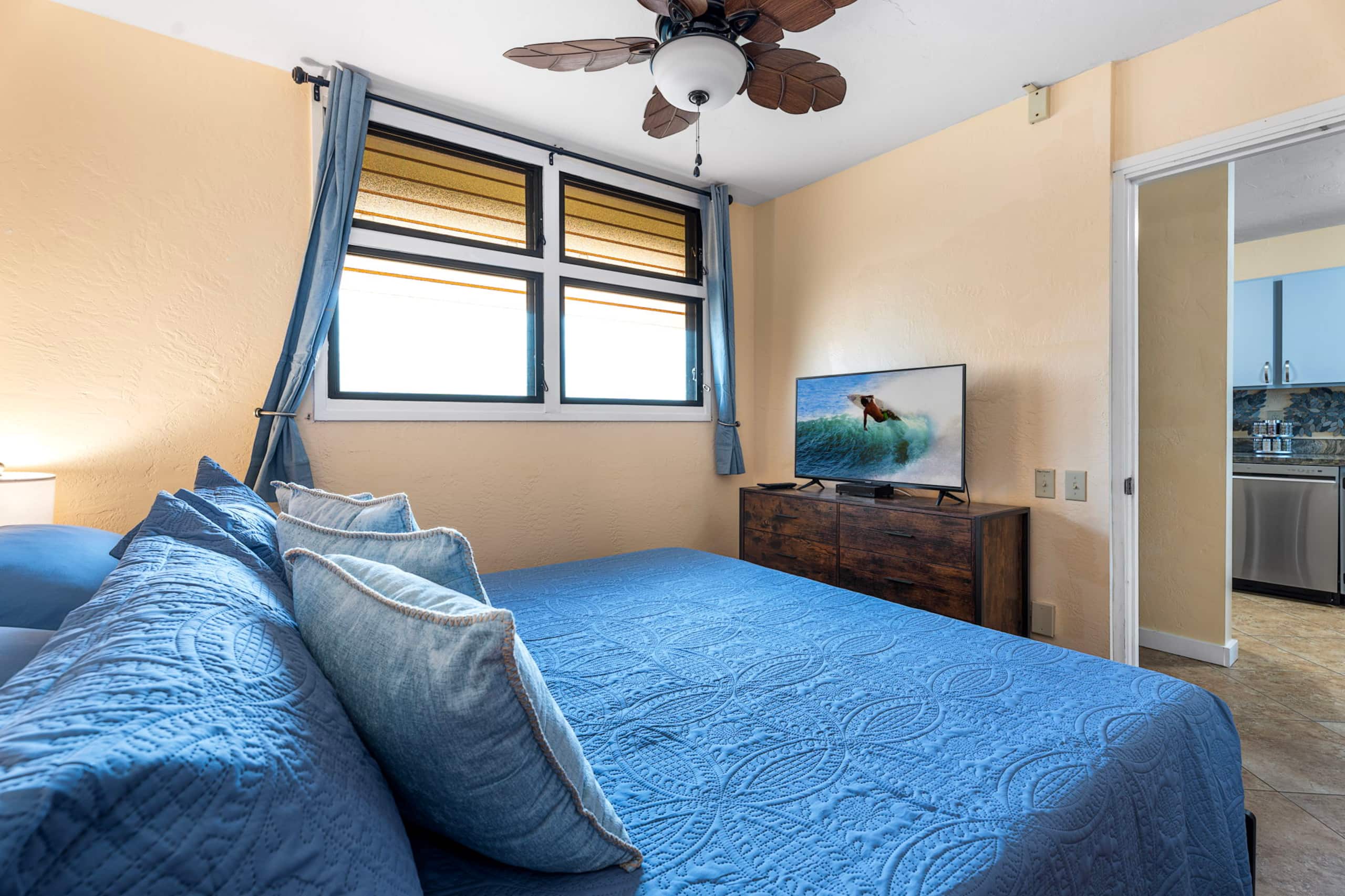 Charming 2 Bedroom/2 Bath with A/C #208 - Image 17