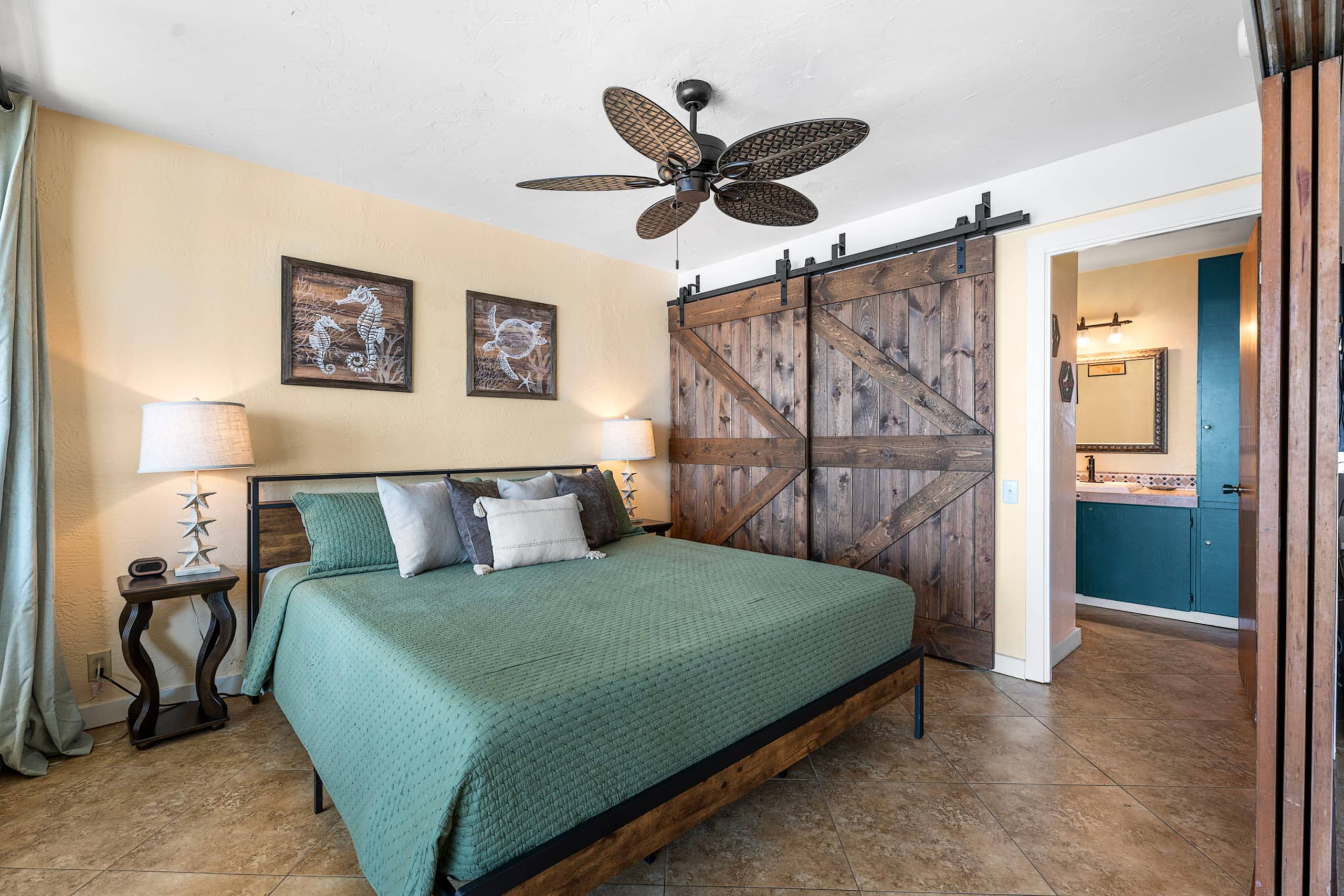 Charming 2 Bedroom/2 Bath with A/C #208 - Image 14