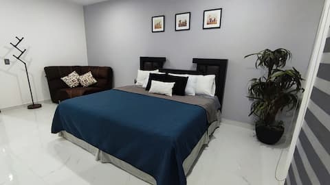 Large house in Jalos for up to 12 people